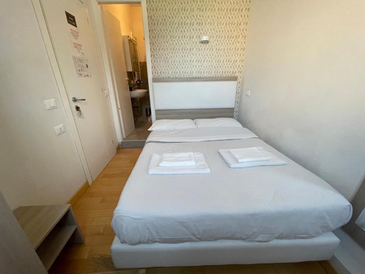 Luciano Laterani Guest House Rome Bagian luar foto