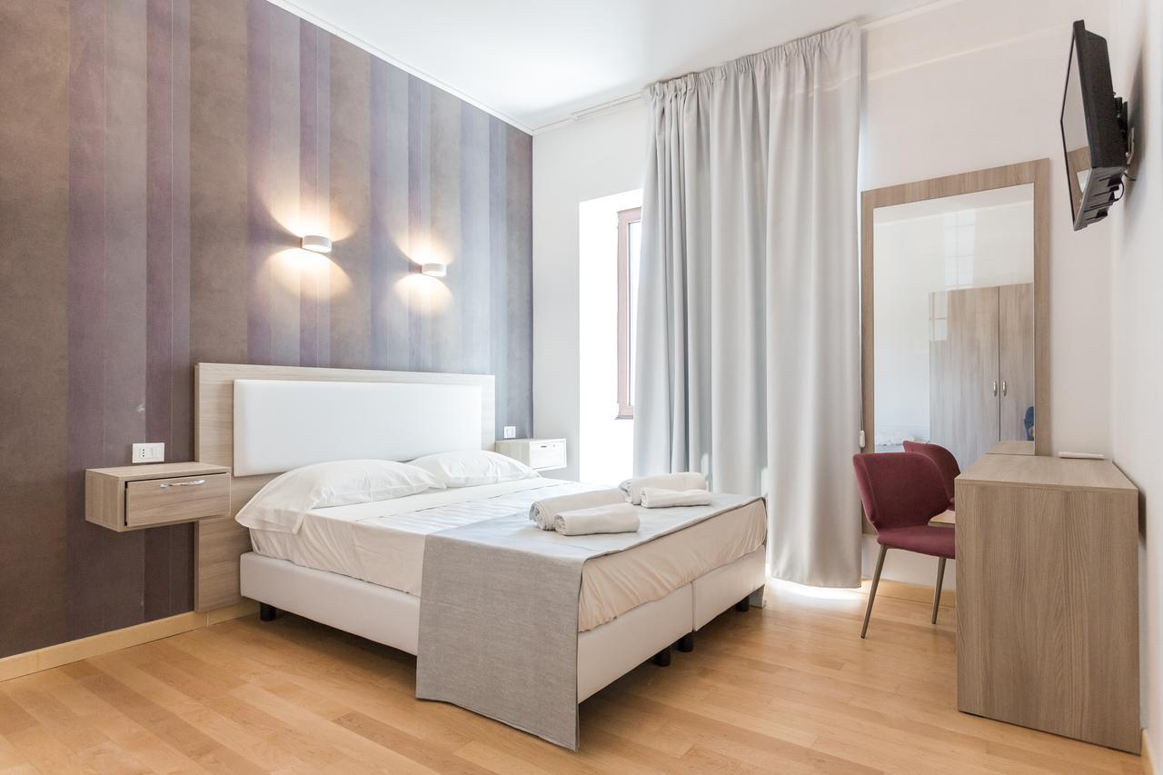Luciano Laterani Guest House Rome Bagian luar foto